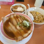 幸楽苑 - 料理写真:プレミア厶ラーメン チャーシュー焼丼 ミニチャーハン