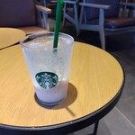 スターバックスコーヒー - 上部と下部で楽しめる味!!◎
　最後の最後はかき混ぜてフィニッシュ（笑）