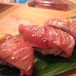 海 - マグロ漬け