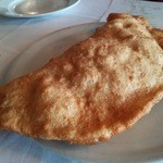 SAKURAGUMI - スカローラとプローヴォラのピッツァフリッタ