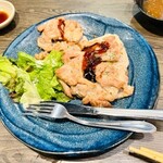 天ぷらとおでん個室居酒屋 天串 - 若鶏のステーキ