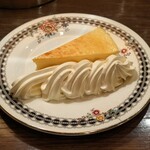 高山珈琲 - ニューヨークチーズケーキ（自家製）