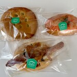 COCOROBA - 料理写真:フォカッチャ、明太チーズパン、ソーセージドッグ