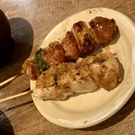 焼き鳥×燻製×日本酒 kmuri-ya - ねぎまと胸肉