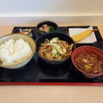 ゆで太郎 - 料理写真:もつ煮込み定食　クーポン　えび天