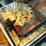 炭火焼肉 やまもと - 焼きニンニク