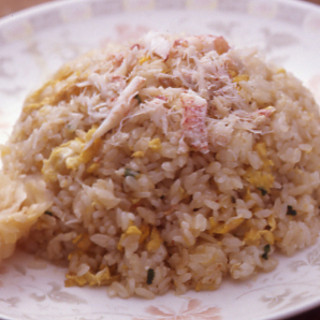 料理長の自信作！名物〆のカニチャーハン★1,200円