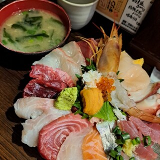 つきじde丼どん_1