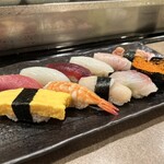 二葉鮨 - 料理写真:にぎり12カン　2,000円