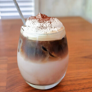 PAUSA COFFEE._1