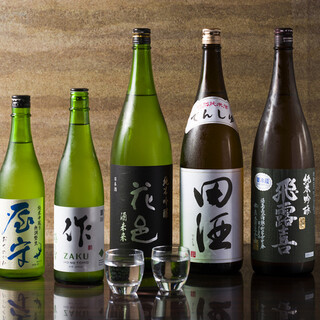 全国各地から揃える日本酒は約40種類！旬を味わう銘酒も