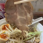 自家製麺中華そば 今里 - 立派なチャーシュー甘い味付けがアタイ好みウマ。