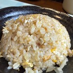 麺屋　志 - 半チャーハンにしては多めが嬉しい