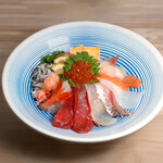 まぐろ問屋 三浦三崎港 - 料理写真:ランチ海鮮丼