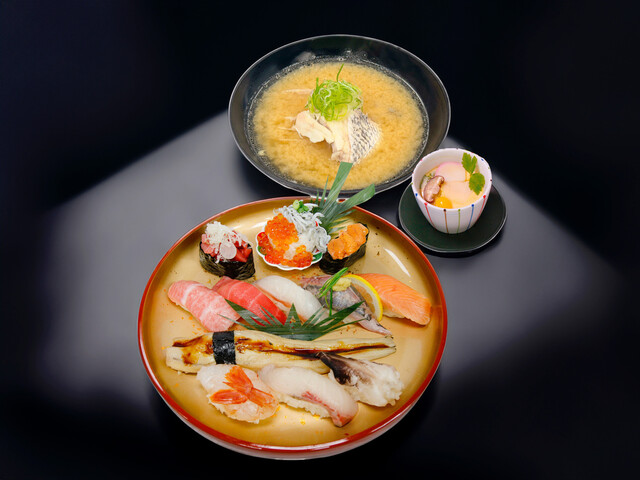 Maguro Tonya Megumi Harakado ten - Meiji Jingumae/Kaiten sushi