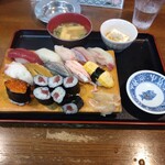 居酒屋桃太郎 - 