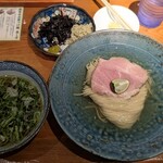 金沢濃厚煮干豚骨 伊乃心 - 