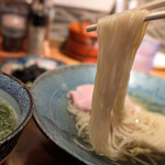金沢濃厚煮干豚骨 伊乃心 - 