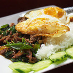 ソンポーン - ガパオ ムー