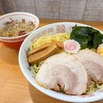 中華そば ひかり - 料理写真: