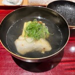 銀座 しのはら - すっぽんのわんもの、スズキの唐揚げ、ねぎ、卵豆腐