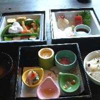 韻松亭 - お弁当