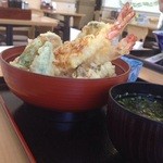 米山サービスエリア(上り線)フードコート - 天丼 横から