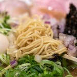 金沢濃厚煮干豚骨 伊乃心 - 2026.6 麺アップ