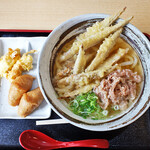 はな明かり - 俺のランチｗｉｔｈとり天＆肉増し