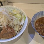 陸 尾山台店