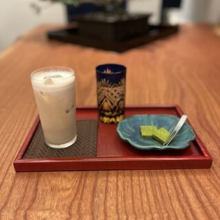 JAPAN PREMIUM LOUNGE CAFE_1