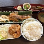 おかえりなさいほうづき - 本日の焼魚、エビフライ、チキンカツ定食