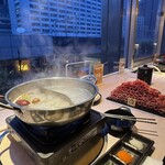 ラムしゃぶ金の目 - カウンター席
