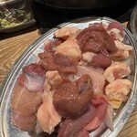 トリホルテルヤ - ミックス焼肉鶏（塩）ぼんじりがありました