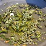 フロリレージュ - 奈良からのウーロン茶・・・。水面に浮く花びらみたい。