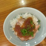 ユナイテッド ヌードル アメノオト - 吊し焼きチャーシュー丼並400円