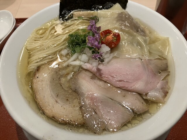 麦と麺助 - 中津（大阪メトロ）/ラーメン | 食べログ