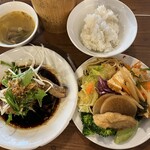 シャンウェイ - ✅蒸し鶏のネギ醤油ランチ¥990‼️
　※サラダバー(中華惣菜)付き
　※ご飯お代わり無料(セルフ)
　※キャッシュオンリー