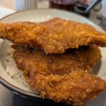 熟成かつ 天膳 - やはり大きく迫力満点３枚はきついだろ～
