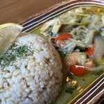 cafe ソノヒノキブン - タイ風グリーンカレー（税込900円）