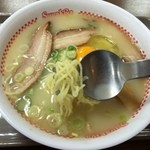 スガキヤ - プレミアムラーメンも基本的に麺もスープも同じテイスト、愛知県民にとっては掛け替えのない味ですね