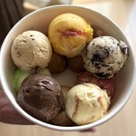 サーティワンアイスクリーム - 料理写真:・ポップ10 1,270円/税込