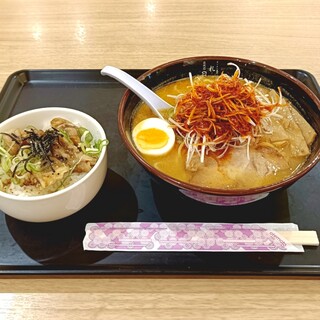 三代目 月見軒_1