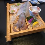 旬菜和食 夢咲屋 - ピクピク動いてます⊂⌒~⊃｡Д｡⊃ﾋﾟｸﾋﾟｸ