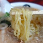 伊藤商店 - 白の中華そば(710円)・麺リフト