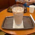 カフェ・ベローチェ - ドリンク写真:アイスロイヤルミルクティーL