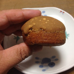 和泉屋 - 家康プロジェクト
      宝冠どーなつ