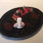 ア・ニュ ルトゥルヴェ・ヴー - 見た目も麗しいデザート！