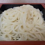 そば処 三喜 - 料理写真:冷たい細いざるうどん
