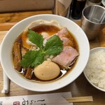 銀座らぁ麺しら石 - 特製醤油とライス